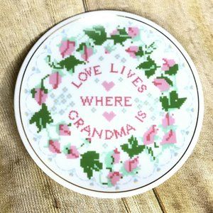 Vintage 1992 Enesco Floral Plate Gold Trimmed Love Lives Where Grandma Is 4"